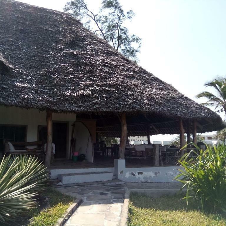 Sunset Beach Resort Ватаму Екстериор снимка